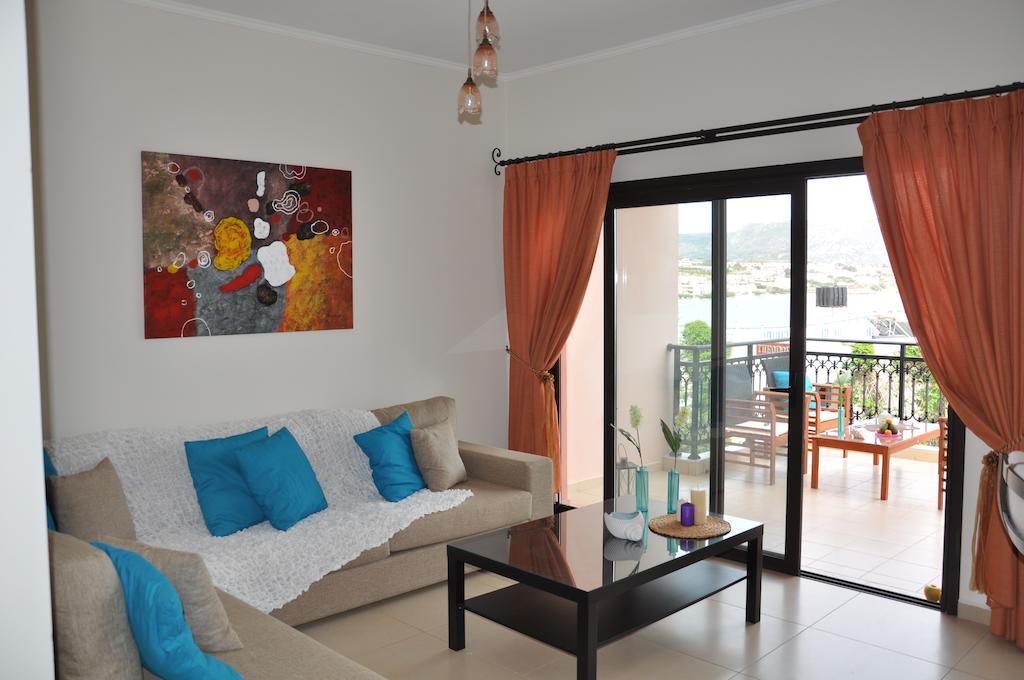 Apartmán Porfyra'S Island Makrýgialos Exteriér fotografie